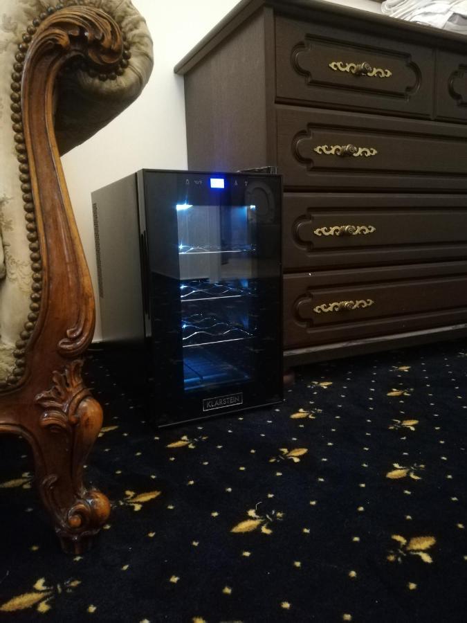 Weiss Little Palace Braşov Esterno foto