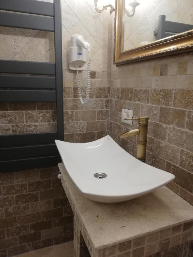 Weiss Little Palace Braşov Esterno foto
