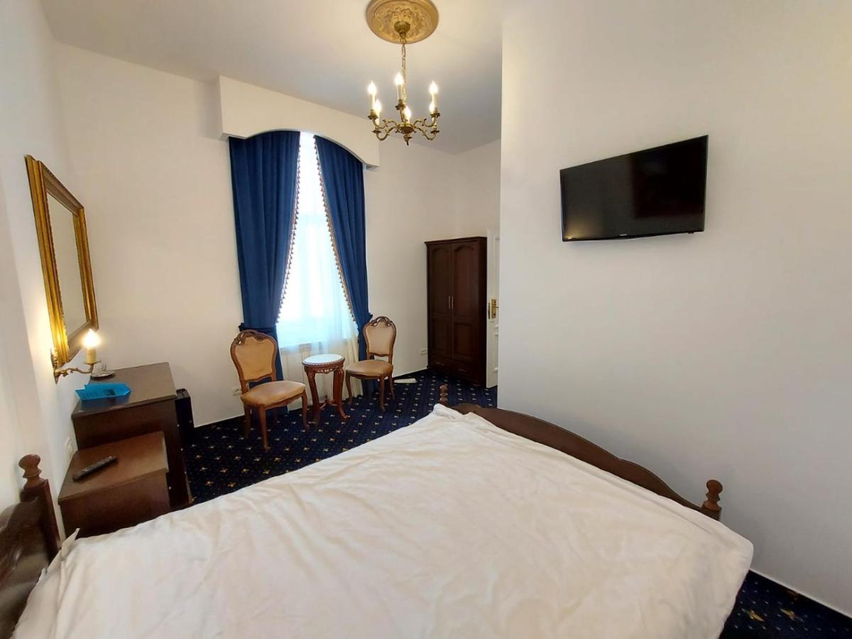 Weiss Little Palace Braşov Esterno foto